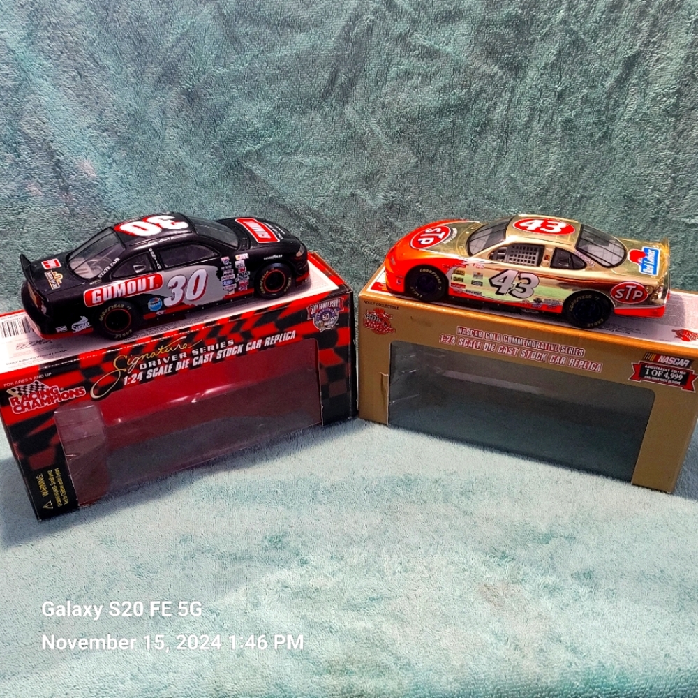 NASCAR RACING CARS